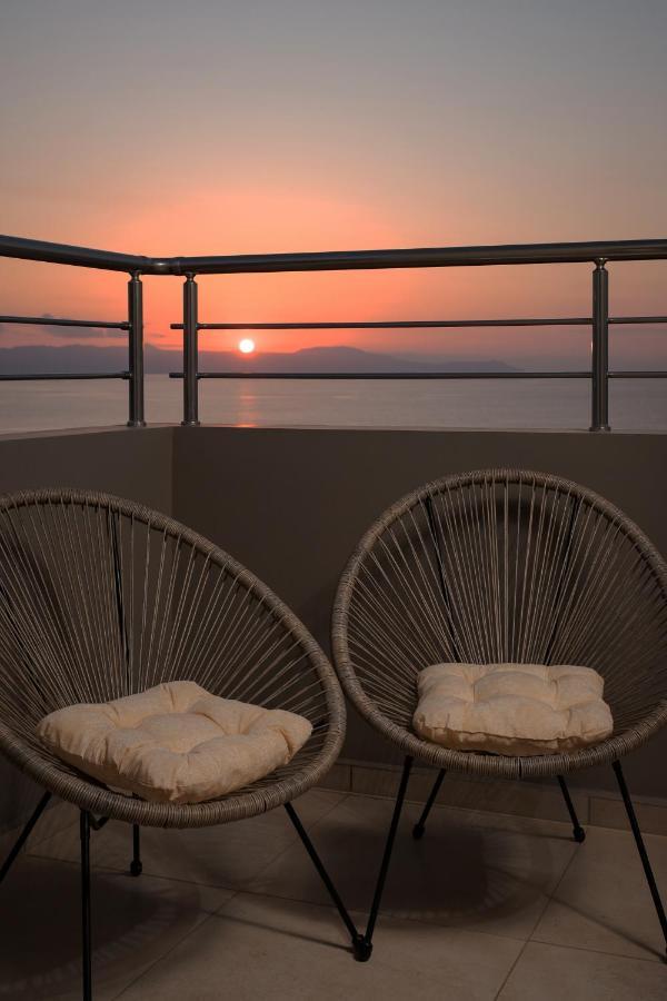 Overview Chania With Sea View And Amazing Sunset Apartament Chania (Crete)